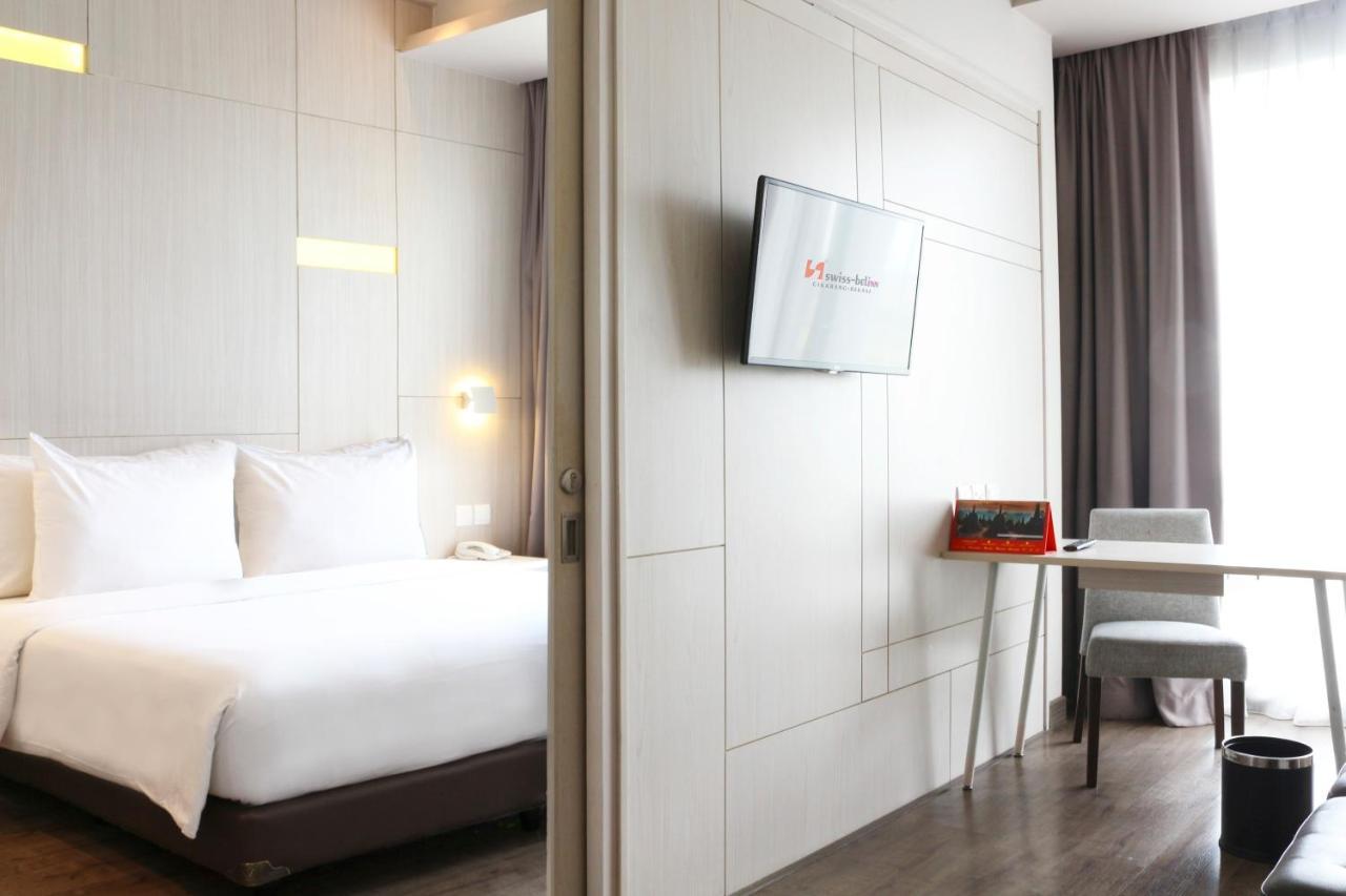 Swiss-Belinn Cikarang Buitenkant foto