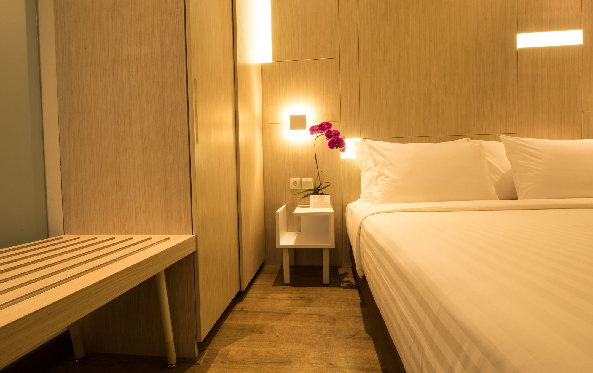 Swiss-Belinn Cikarang Buitenkant foto