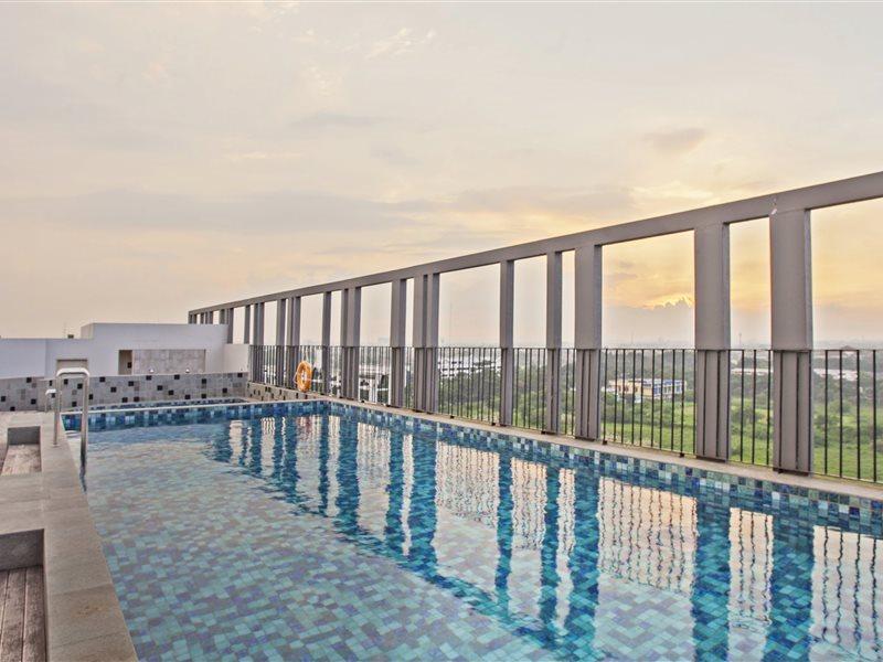 Swiss-Belinn Cikarang Buitenkant foto